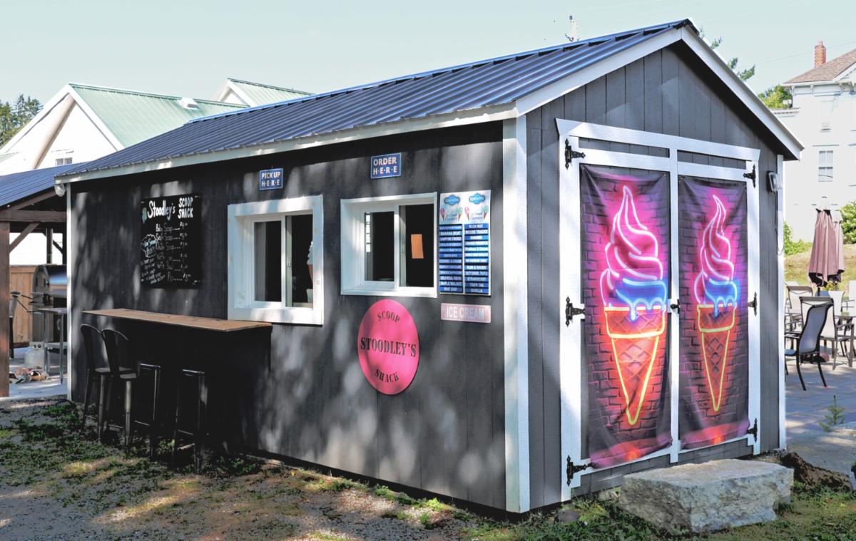 1LeedsGrenville RideauLakes StoodleysIceCream2