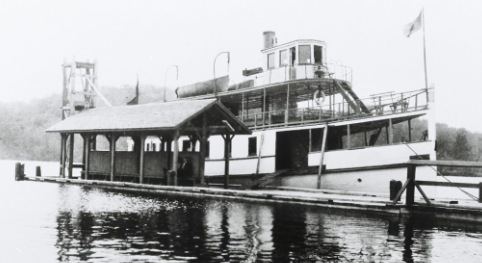 Portland The Rideau King steamer at the town docks. c1910