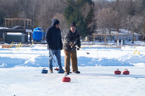 curling-on-big-rideau-lake-at-the-2019-portland-skate-the-lake-ro9AEEEE26-0E38-2BC3-B0B7-711C4734B413.jpg