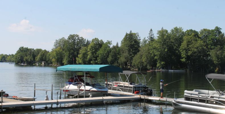 Bass Lake Lodge, beach, docks, boats