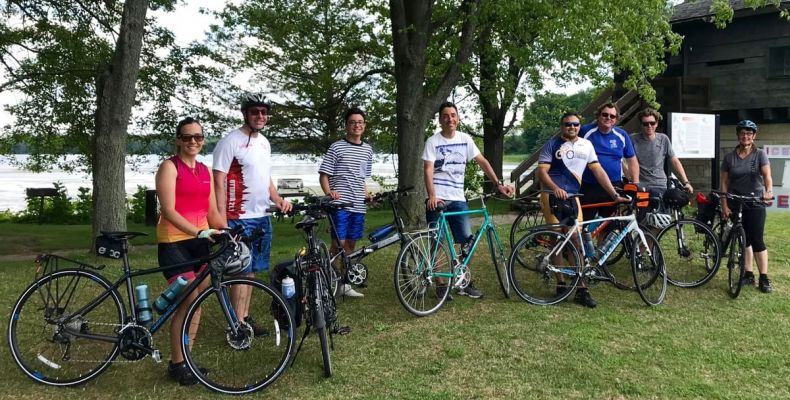 Cyclists at the Narrows 