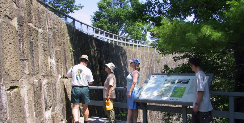 Jones Falls Dam, Interpretive plaque