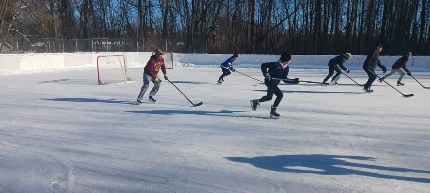 Family Day presented by DARS (outdoor skating in Delta).jpg