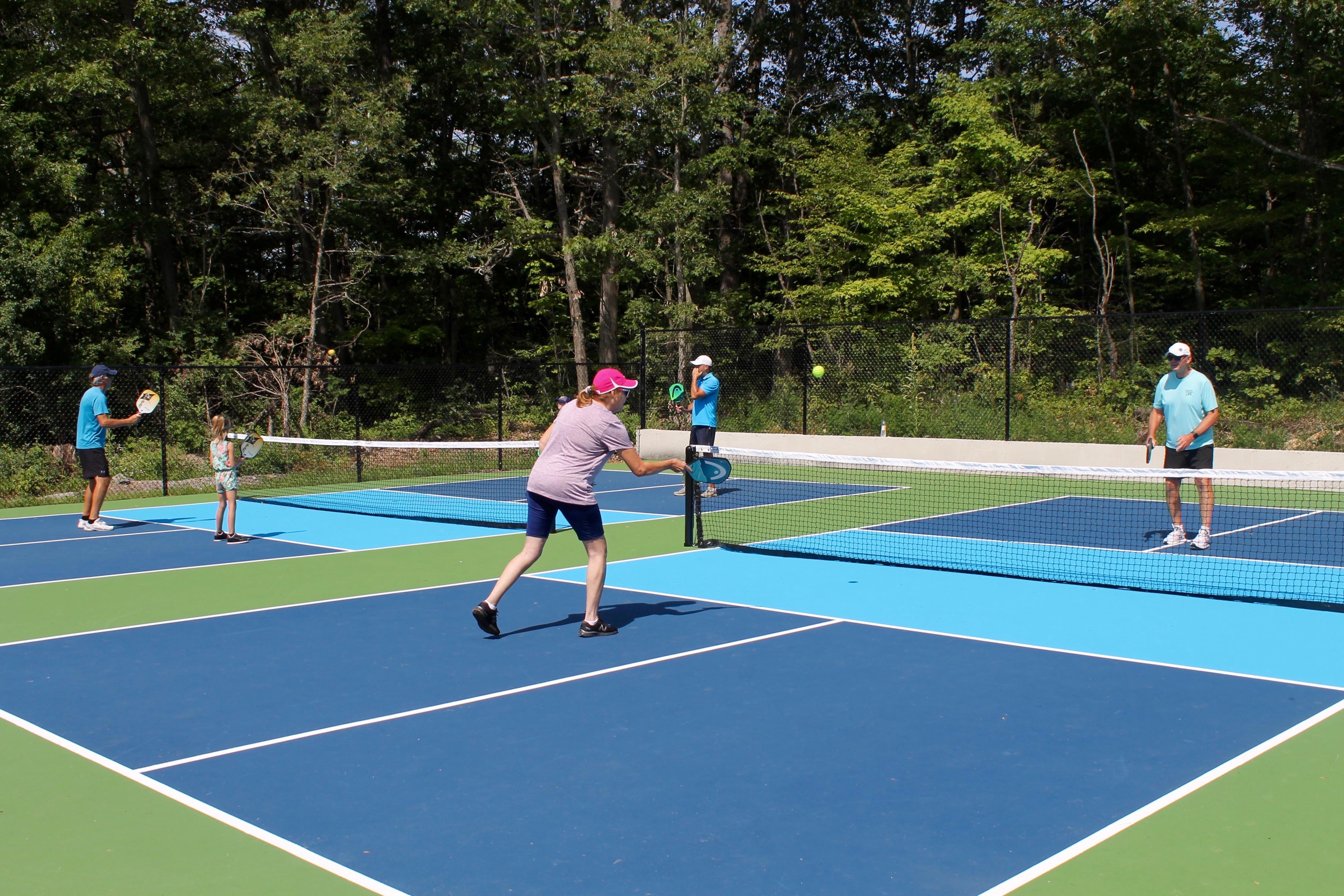 Pickleball Newboro Lorne Park 5718 TRM