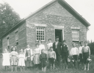Photo: Dancy School in South Crosby c. 1905